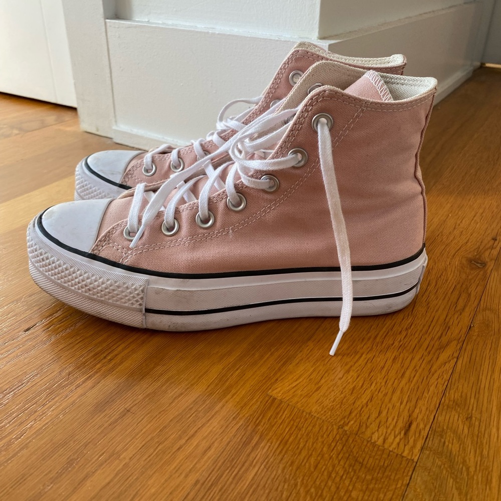 Pink Converse - Size 7